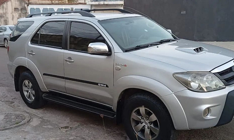 Toyota Hilux Sw4 Srv...