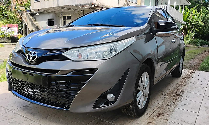 Toyota Yaris Xl Plus...
