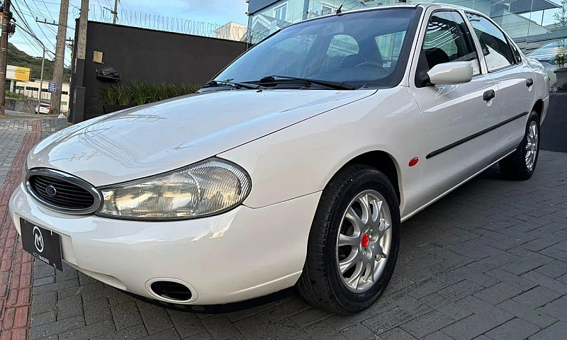 Ford Mondeo Clx 2.0I...