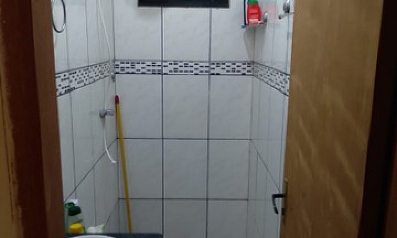 Aluga-Se Ou Vende-Se...