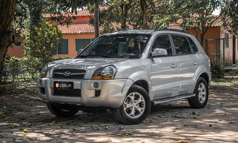 Hyundai Tucson Gls 2...