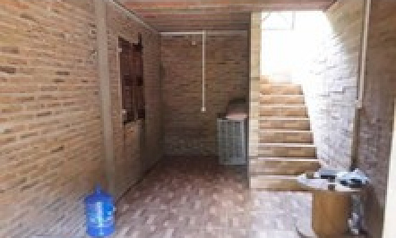 Casa A Dez Quilômetr...
