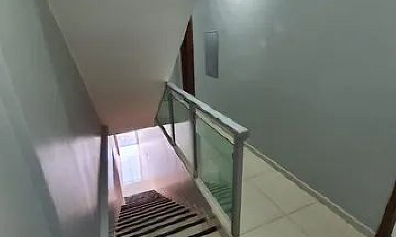 Alugo Apartamento 03...