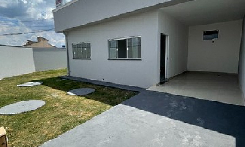 Casa 3 Quartos Com S...