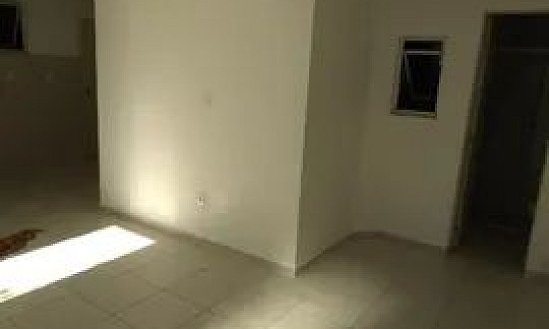 Kitnet Em Capoeiras...