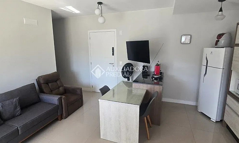 Dois Dormitórios Com...