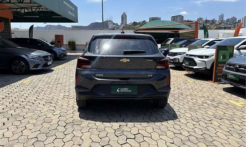 Chevrolet Onix Hatch...