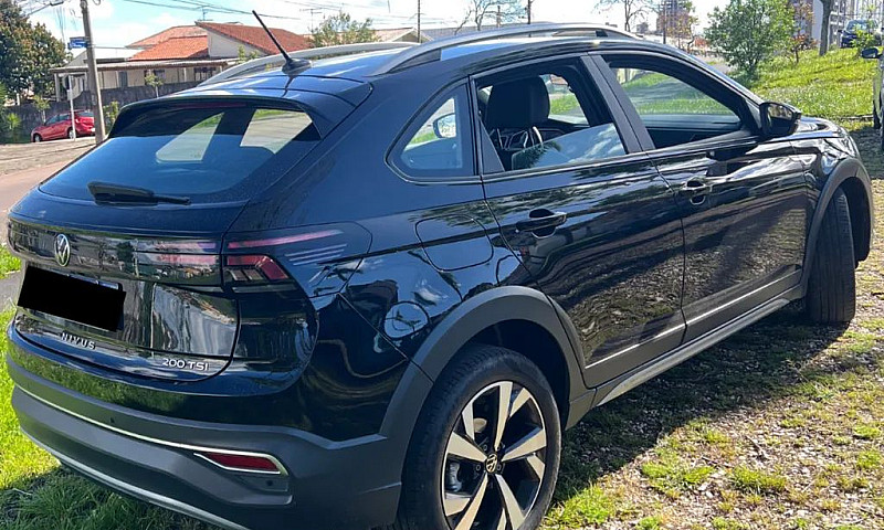 Volkswagen Nivus Hig...