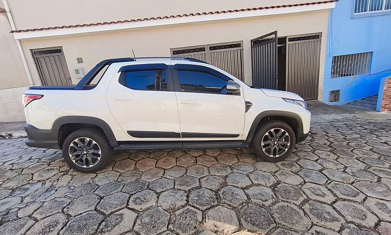 Fiat Strada Ultra 1....