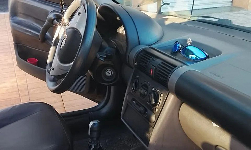 Chevrolet Classic Li...