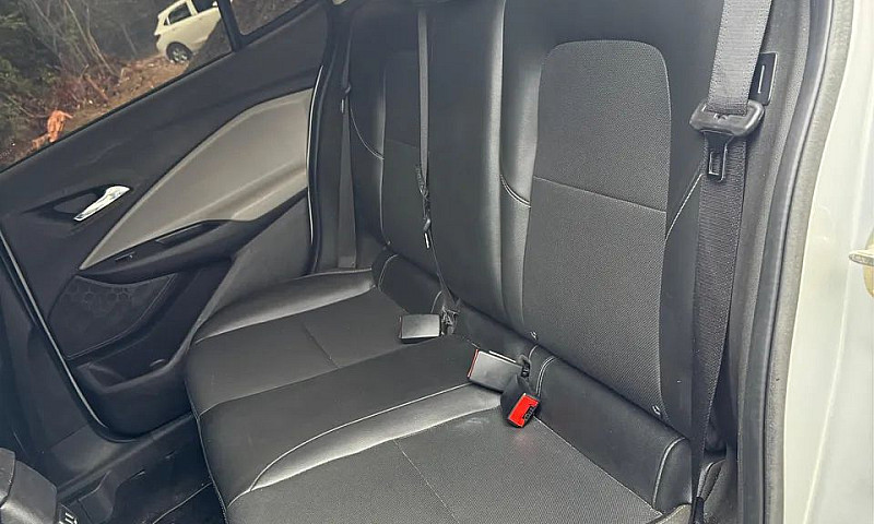 Chevrolet Onix Plus ...