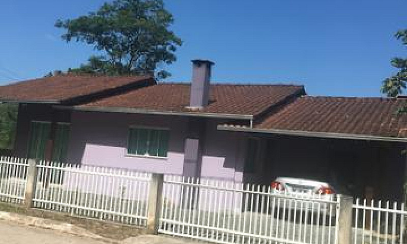 Linda Casa No Centro...