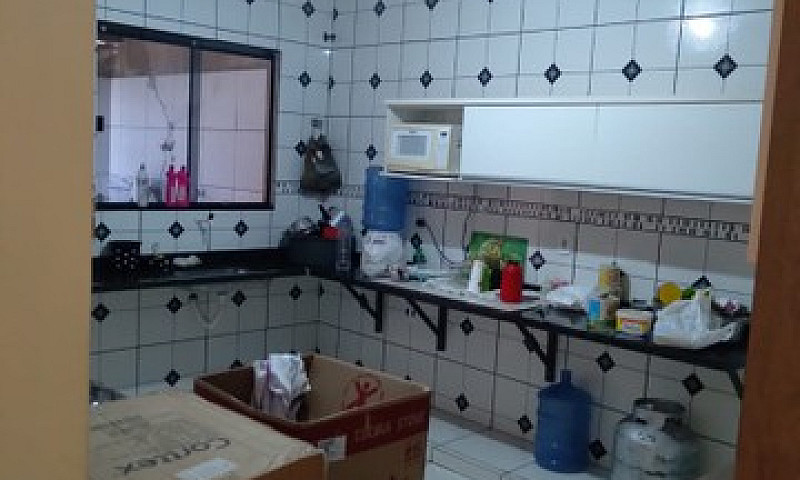 Aluga-Se Ou Vende-Se...