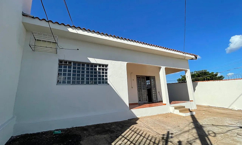 Aluga-Se Casa Na Av....