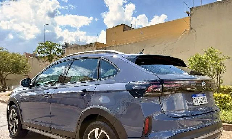 Volkswagen Nivus Hig...