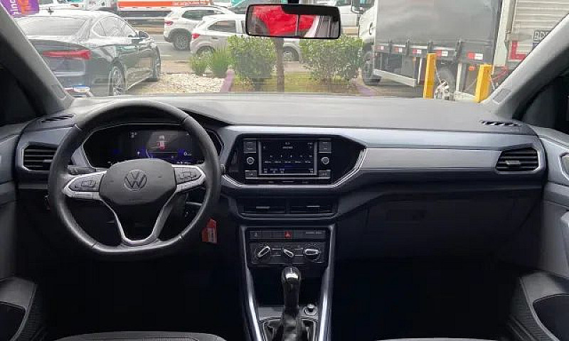 Volkswagen T-Cross 1...