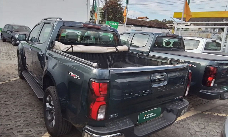 Chevrolet S10 Pick-U...