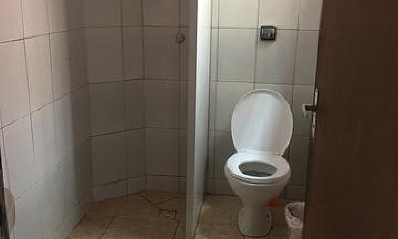 Aluga Se Quartos...