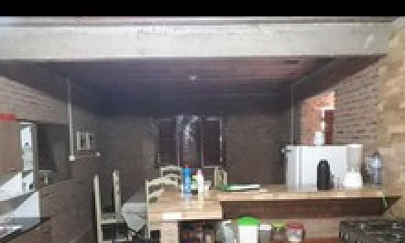 Casa A Dez Quilômetr...