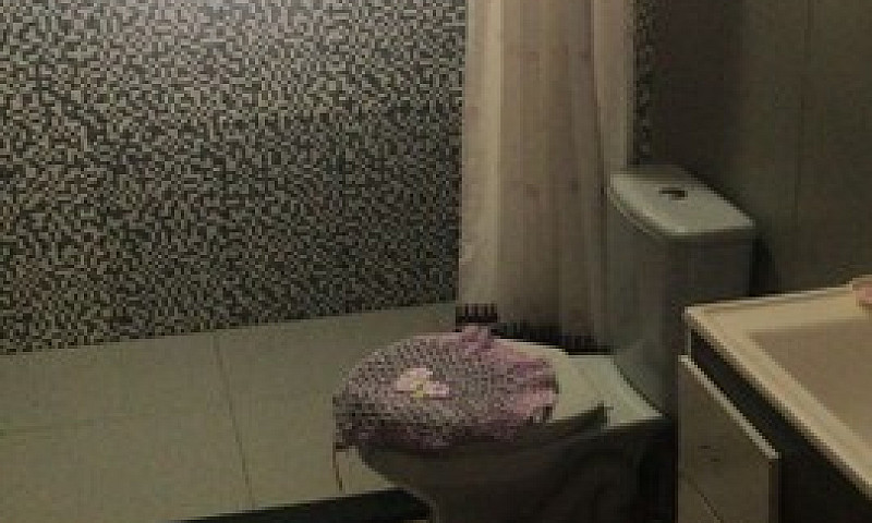 Vendo Casa No Bairro...