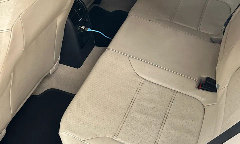 Volkswagen Jetta Com...