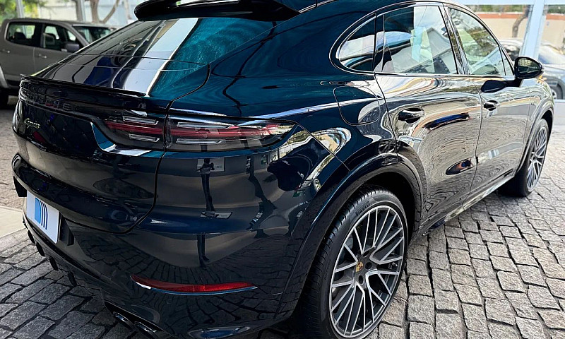 Porsche Cayenne Coup...
