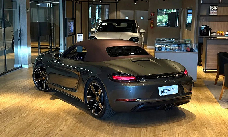 Porsche 718 Boxster ...