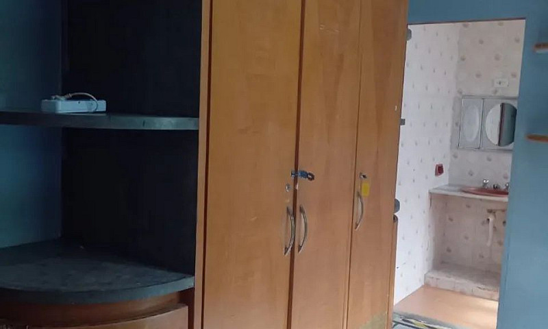 Quarto Com Banheiro ...