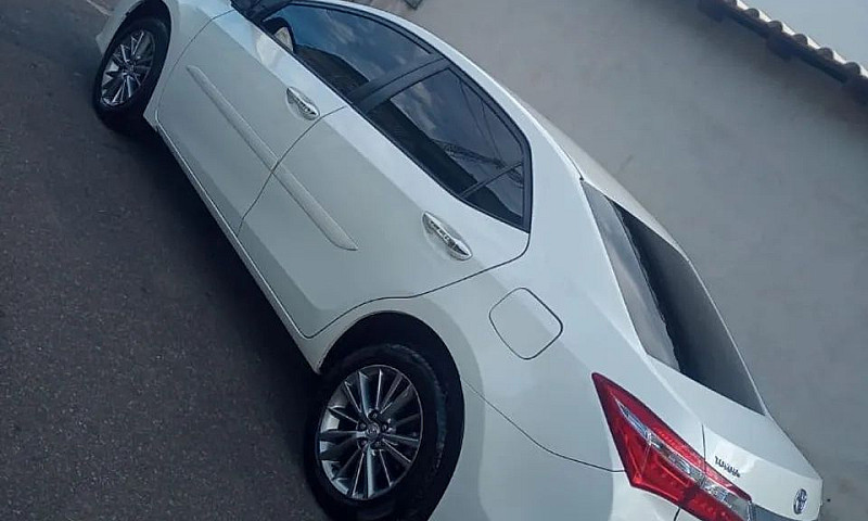 Toyota Corolla Xei 2...