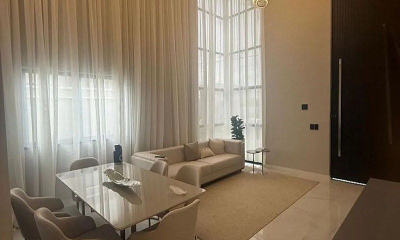 Casa Plana Na Cidade...