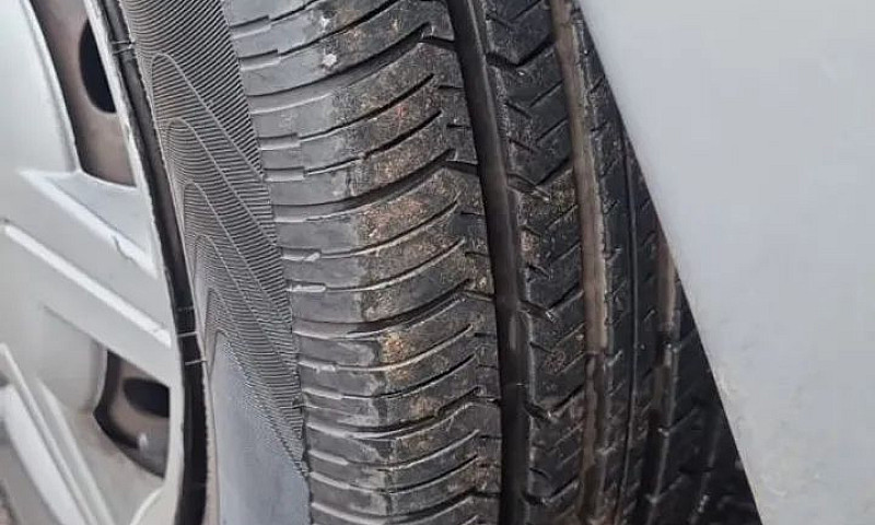 Chevrolet Corsa Supe...