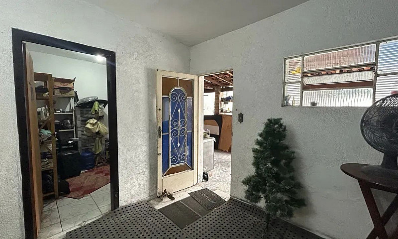 Casa Com 2 Dormitóri...