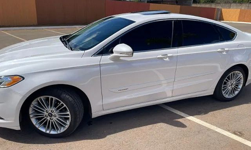 Ford Fusion Titanium...