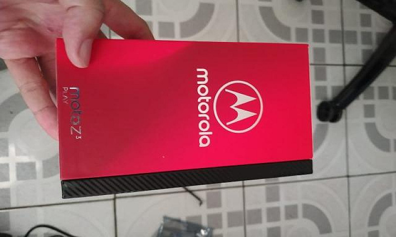 Moto Z3 Playpreto...