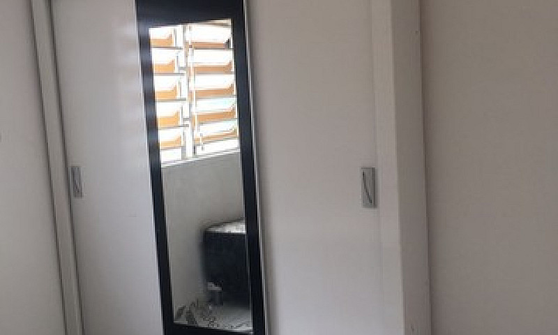 Alugo Quarto Próximo...