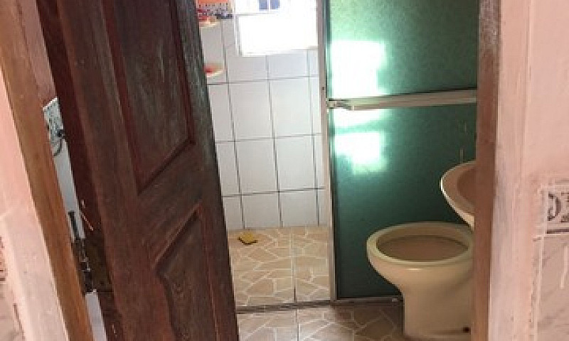 Aluga-Se Casa Natrav...