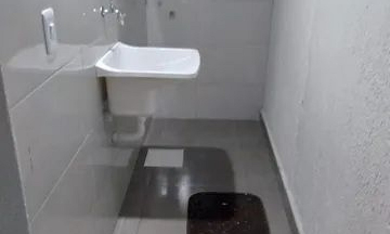 Vendo Imovel Com Cas...