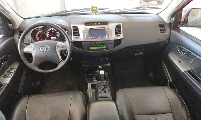 Hilux Cd Srv 4X4 Com...