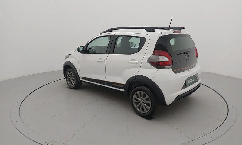 Fiat Mobi Trekking 1...