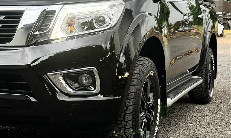 Nissan Frontier Le C...