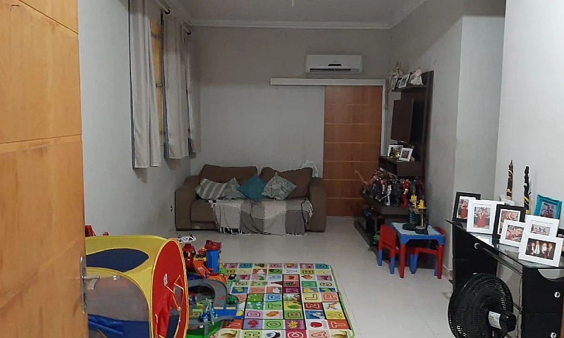 Casa De Dois Pavimen...