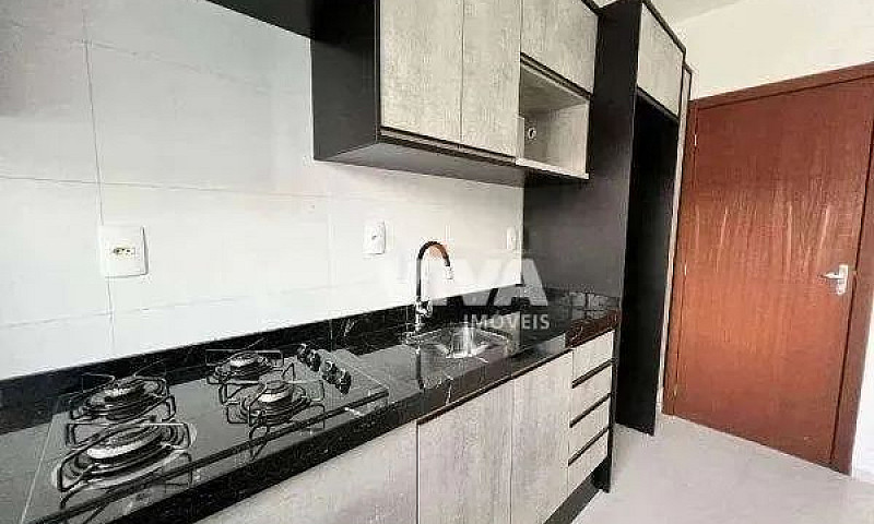 Casa Com 3 Dormitóri...