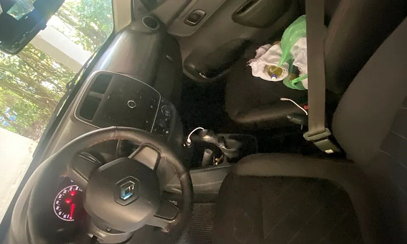 Renault Kwid Zen 1.0...