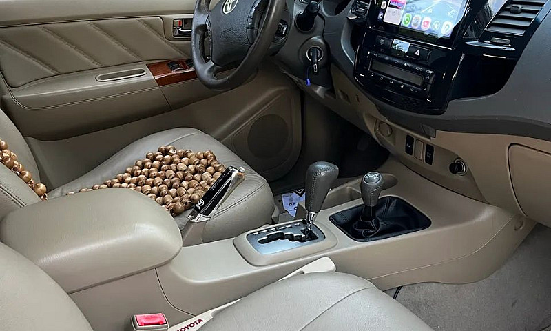 Toyota Hilux Sw4 Srv...