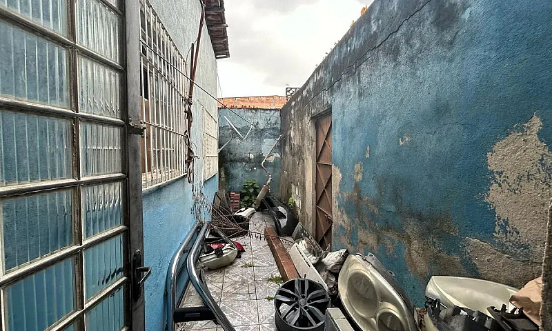 Casa Com 2 Dormitóri...