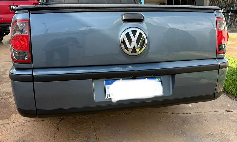 Volkswagen Saveiro 1...