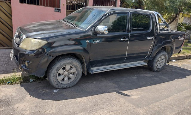 Toyota Hilux...