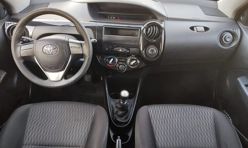Etios Sedã 18/19...