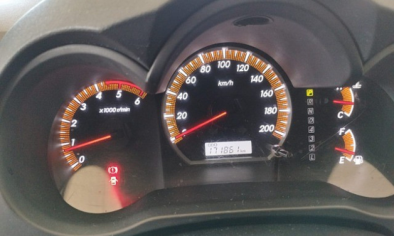 Hilux Cd Srv 4X4 Com...