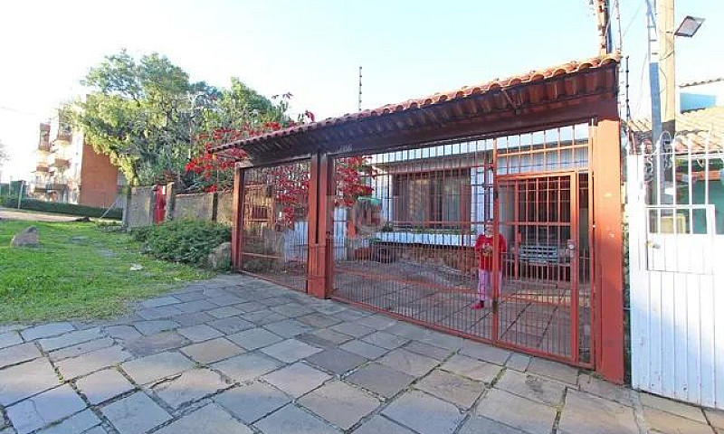 Casa Localizada Na C...